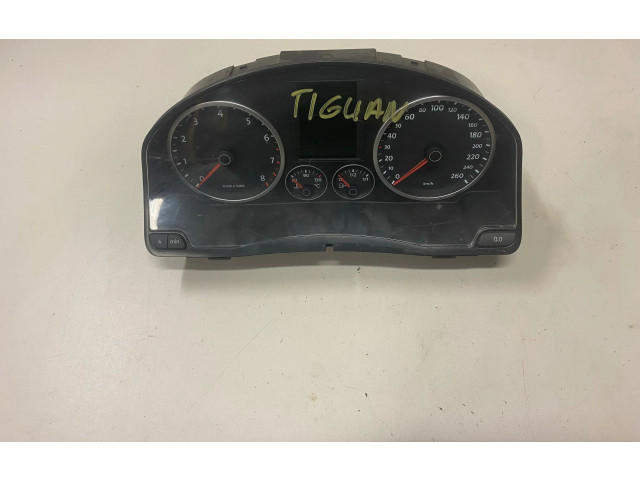 Přístrojová deska  Volkswagen Tiguan 2008 A2C53023102, A2C53025660  