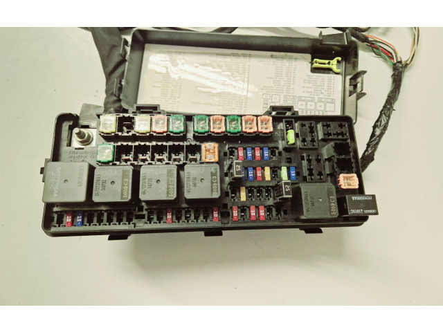 Pojistková skříňka P68243006AC, 68243006AC Dodge Charger 2015