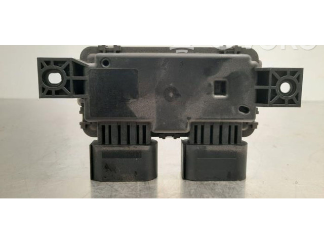 Pojistková skříňka Блок управления топливного насоса A0009008214 Mercedes-Benz CLA C118 X118 2020