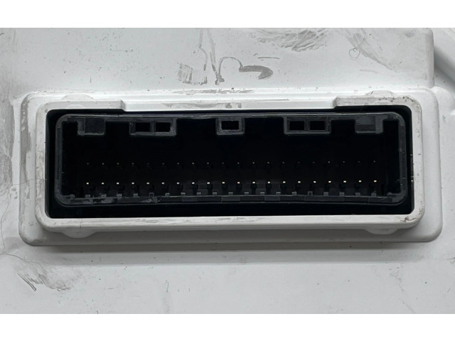 Přístrojová deska Toyota Land Cruiser (J150) 2019 769168040