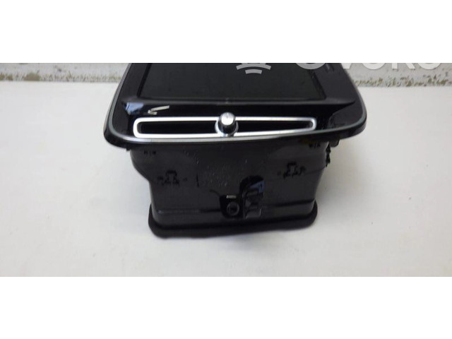 Дисплей 32247465 Volvo XC40