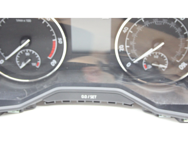Спидометр (приборный щиток) 3V0920941 Skoda Superb B8 (3V)