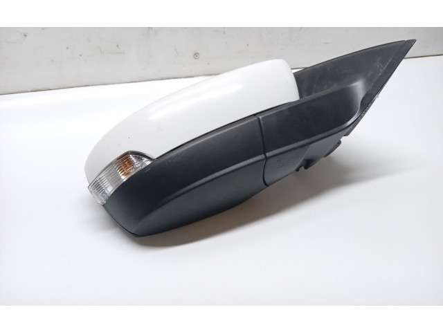 Зеркало электрическое Skoda Fabia Mk3 (NJ) 2015 - 2021 года