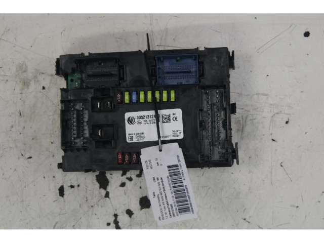 Блок предохранителей    Jeep Renegade    