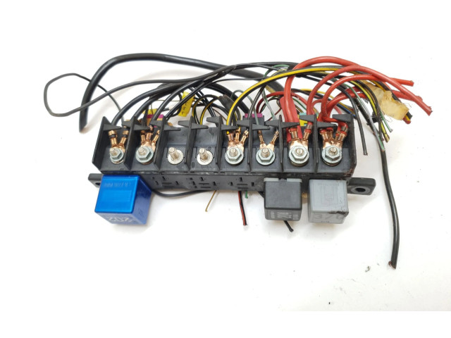   Pojistková skříňka 4A0941822, 4A0941822   Audi A8 S8 D2 4D 1998