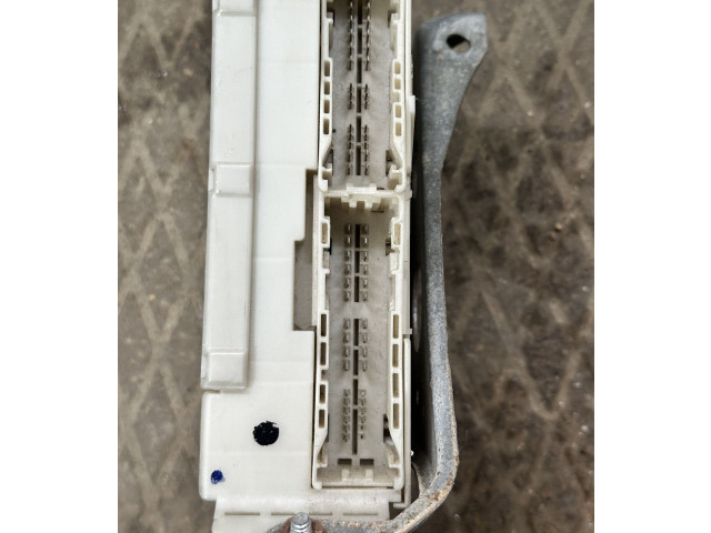 Pojistková skříňka 8273030272, 6H080935 Lexus GS 300 350 430 450H 2008