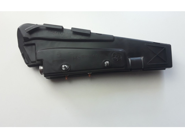 Подушка безопасности в сиденье 31332438   Volvo V70