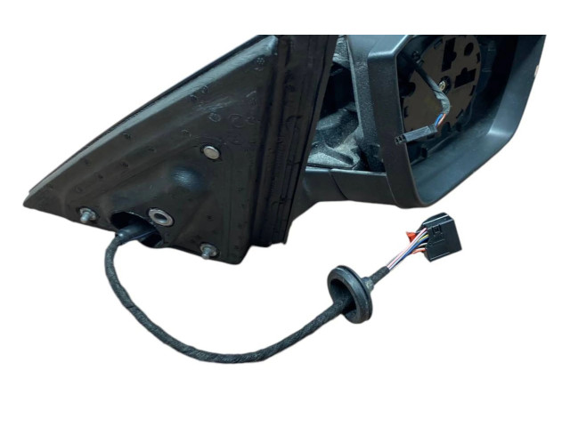 Зеркало электрическое        Skoda Scala   -  года   