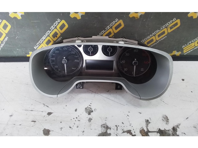 Панель приборов Lancia Delta III