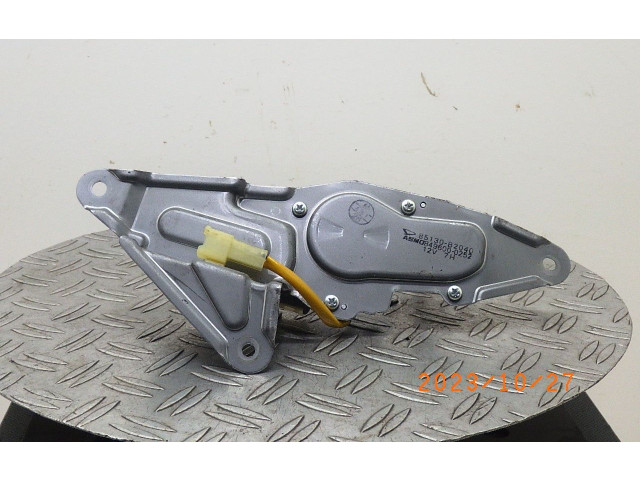 Моторчик заднего дворника 85130B2040 Daihatsu Trevis