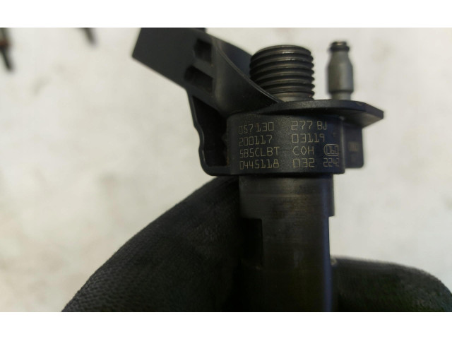 Vstřikovač 059130277ED Audi Q7 4M CVZA