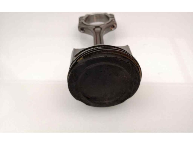  Поршень  121004W00C  Citroen Xantia  