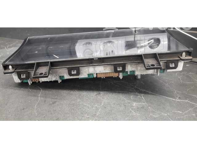 Панель приборов Renault Clio I