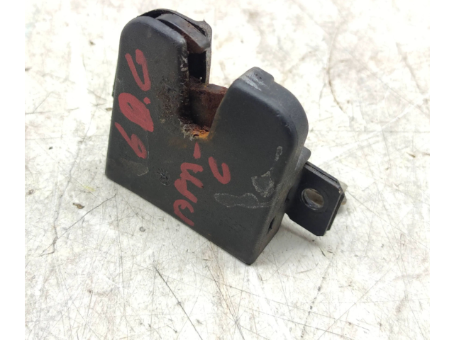 Замок багажника 7H0827506 Volkswagen Transporter - Caravelle T5 2003 - 2015 года