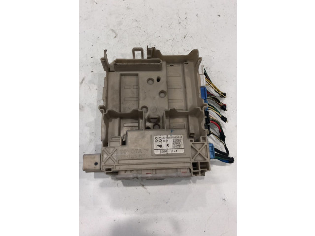 Блок предохранителей Peugeot 108