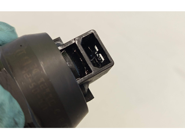 Форсунка 0414720038, 038130073AK Ford Galaxy