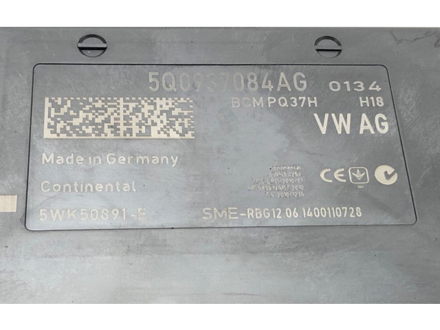 Блок комфорта 5Q0937084AG   Skoda Octavia Mk3 (5E)   