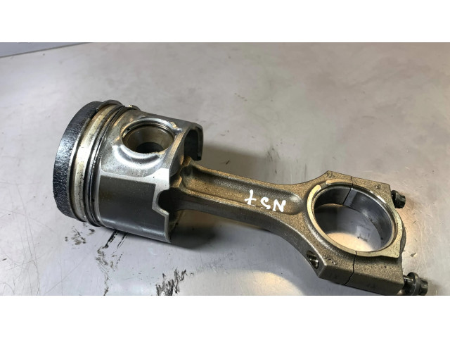 Píst 11248508023, 11257805329 BMW 7 F01 F02 F03 F04 pro naftový motor 3.0 N57 N57D30