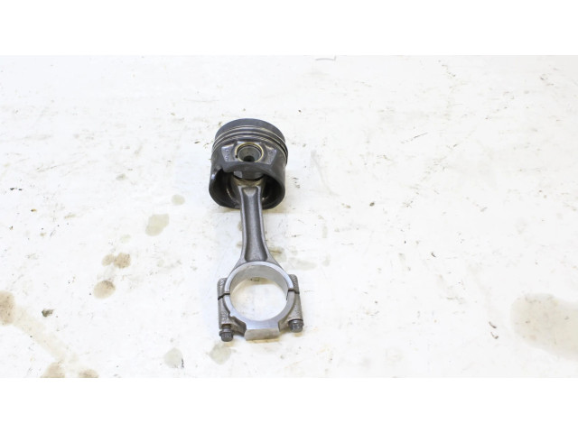 Píst V100G2206 Audi A4 S4 B8 8K