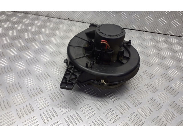 Вентилятор печки    6Q1819015   Skoda Fabia Mk1 (6Y)