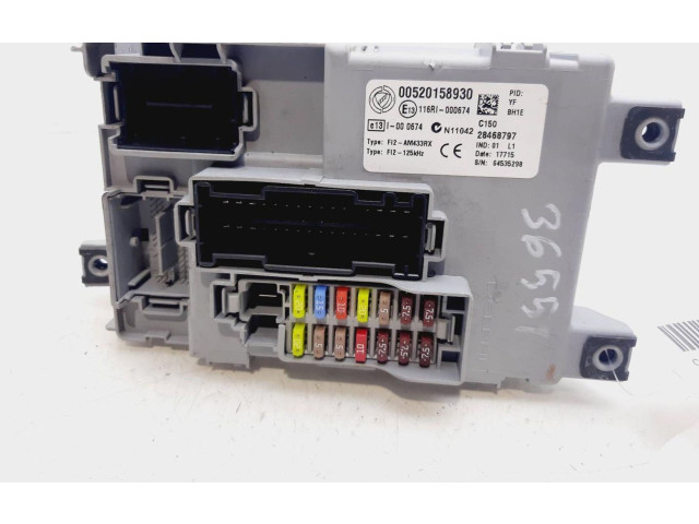 Блок предохранителей 520158930 Opel Combo D