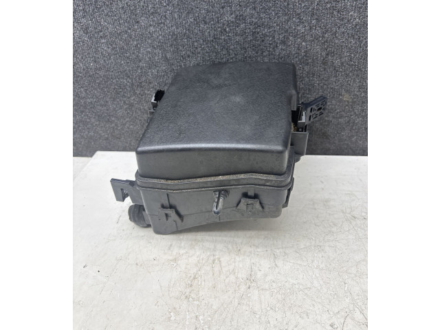 Блок предохранителей 919502W010 KIA Sorento