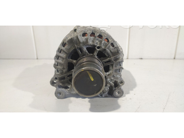 Генератор 04C903023K Volkswagen Golf SportWagen