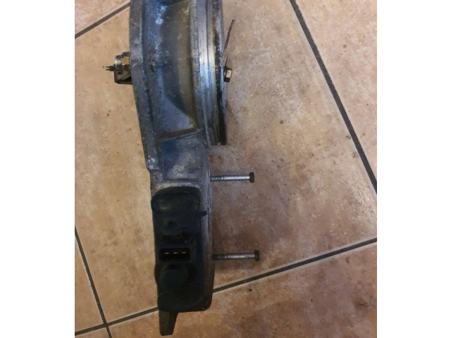 Vstřikovací lišta 0438121087, 048133353 Audi 80 90 B3 AAD