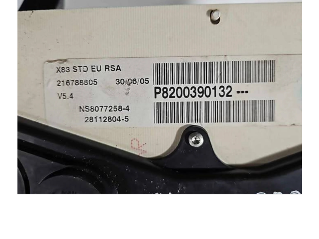 Přístrojová deska Nissan Primastar 2005 P8200390132, 216788805