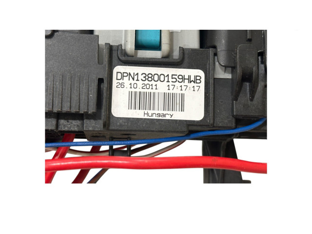 Блок предохранителей  DPN13800159HWB   Volvo V70    