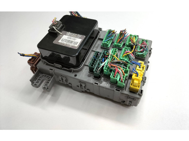 Блок предохранителей 38650SJDE02, G8D660HLA Honda FR-V