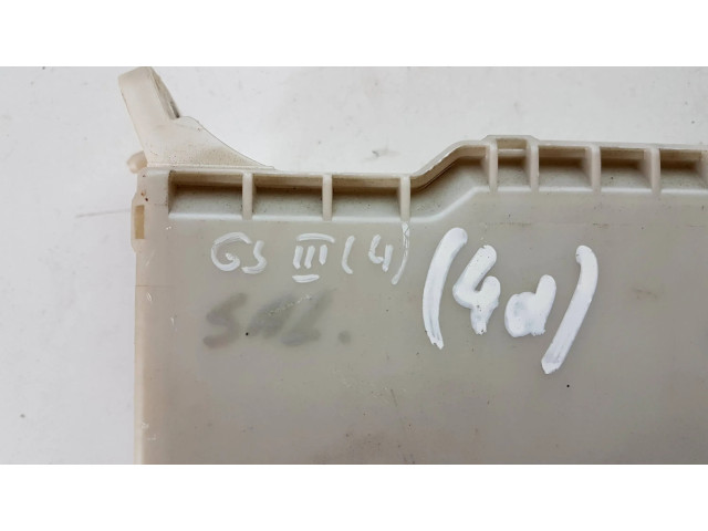 Блок предохранителей 8267230240, 910210100 Lexus GS 300 350 430 450H