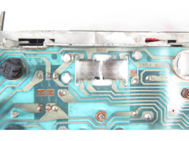 Přístrojová deska Nissan Terrano 1993