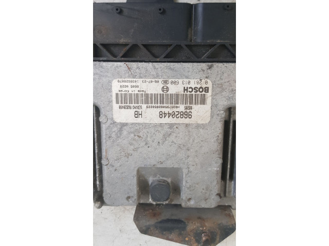 Блок управления двигателя 96820448, 0281013600   Chevrolet Nubira