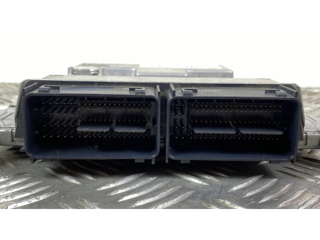 Блок управления двигателя 68402685AB   Jeep Compass