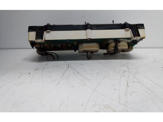 Přístrojová deska Nissan Patrol 160 24V