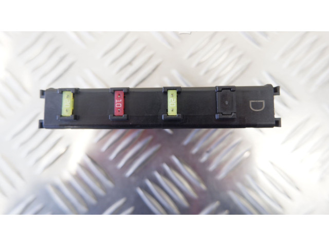 Pojistková skříňka 8264171010, 8264171010 Lexus CT 200H 2015