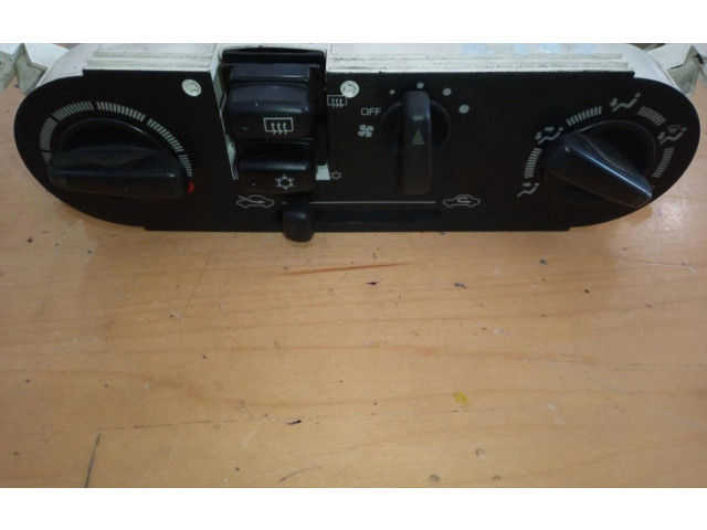 Блок управления климат-контролем Mitsubishi Colt