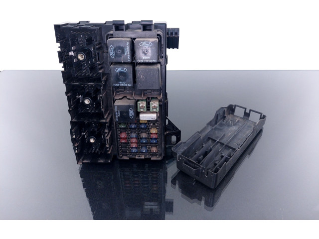 Блок предохранителей YF1T14A067AG, VF1T14B205CE Mercury Sable IV