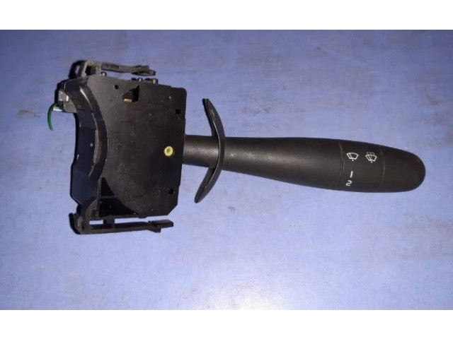 Включатель стеклоочистителей    Renault Trafic II (X83)       