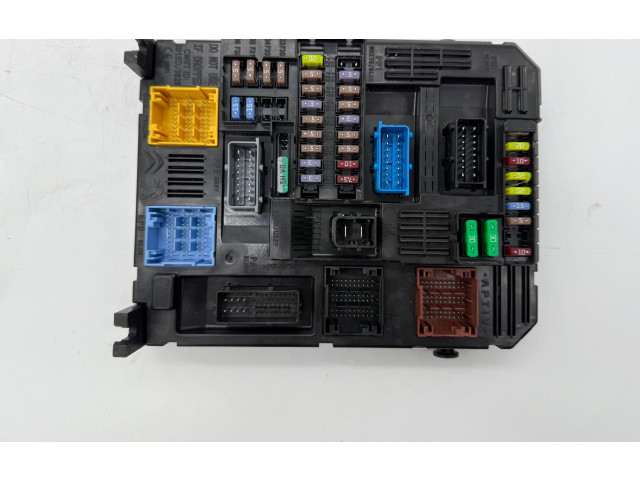 Pojistková skříňka 9832881380, 1682240103 Peugeot 3008 2021