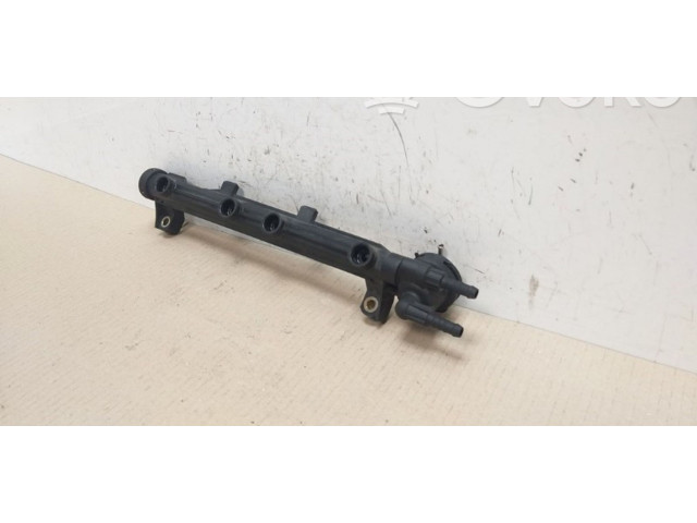 Топливная рампа 06A133317R, 037133317AK Skoda Fabia Mk1 (6Y) для двигателя AZL