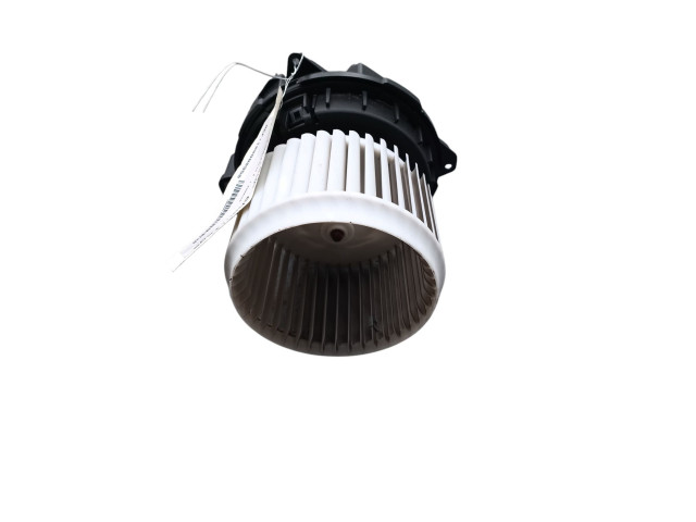 Вентилятор печки    272104788R   Renault Clio V