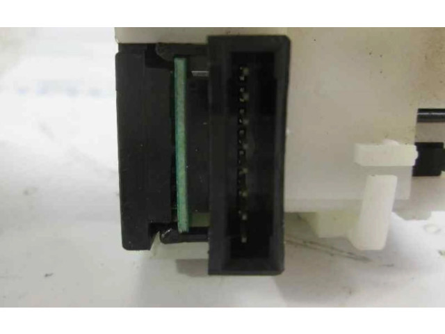 Переключатель дворников 252608H905   Nissan X-Trail T30