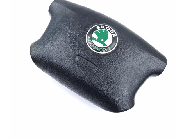 Подушка безопасности водителя 1U0880201A, 132905000 Skoda Octavia Mk1 (1U)