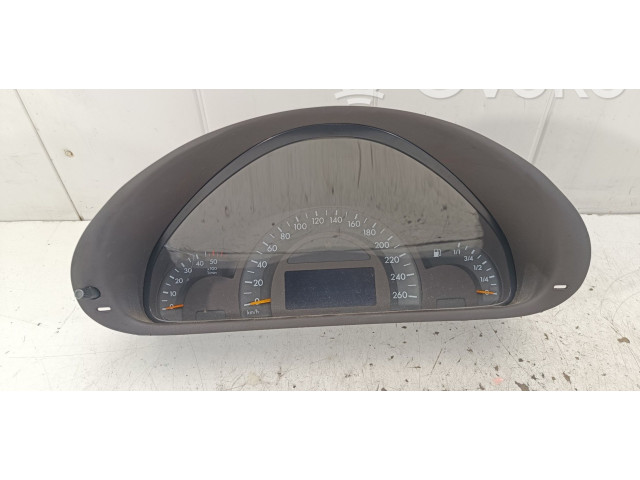 Přístrojová deska  Mercedes-Benz C W202 2000 A2035401311  