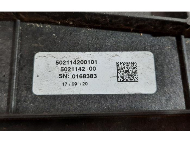 Комплект вентиляторов     9832930080    Peugeot 5008 II 