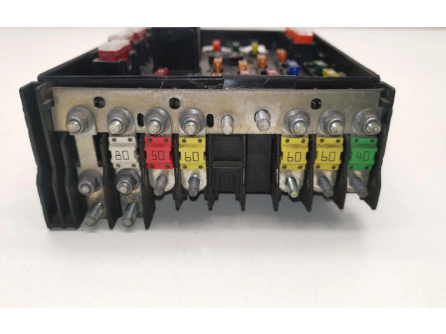 Pojistková skříňka 3C0937125 Volkswagen PASSAT 2010