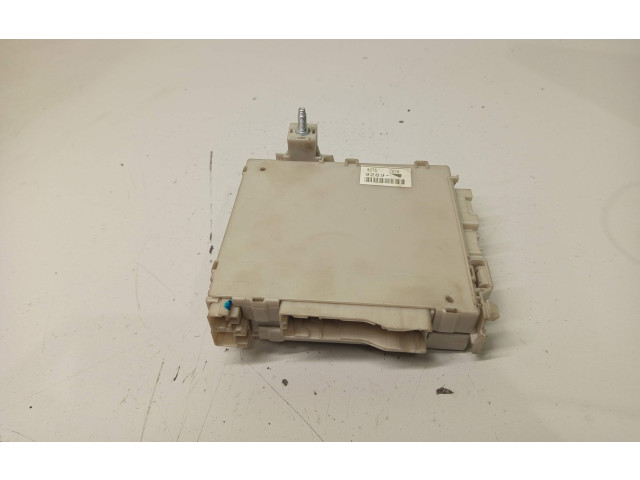   Pojistková skříňka 8267030230   Lexus GS 300 350 430 450H 2007