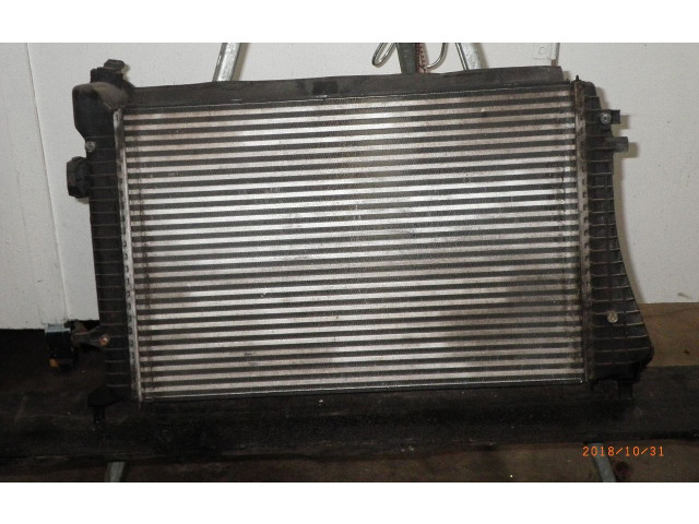 Интеркулер  3C0145803E   Volkswagen PASSAT B6 